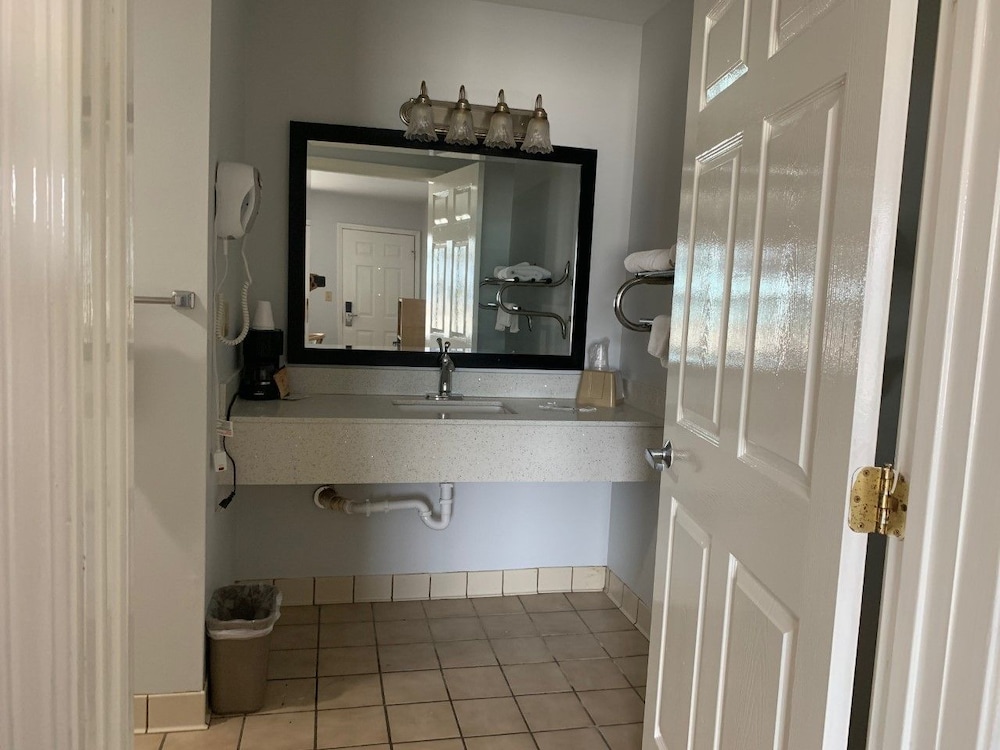 key west inn childersburg