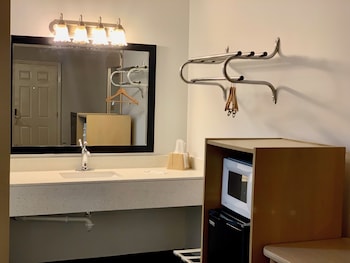 key west inn childersburg