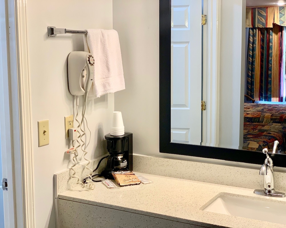 key west inn childersburg