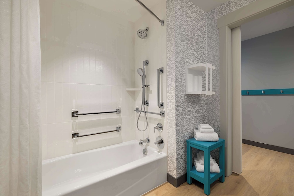 hampton inn and suites maui kahului hi