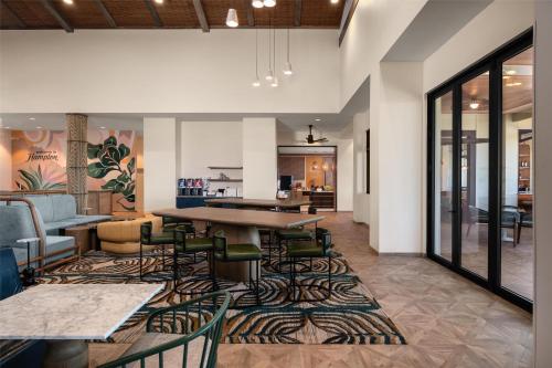 hampton inn and suites maui kahului hi