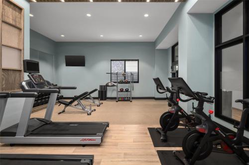 hampton inn and suites maui kahului hi