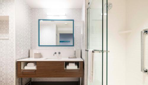 hampton inn and suites maui kahului hi