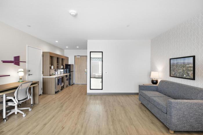 home2 suites by hilton ontario airport ca