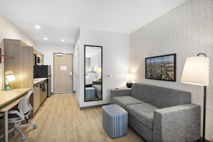 home2 suites by hilton ontario airport ca