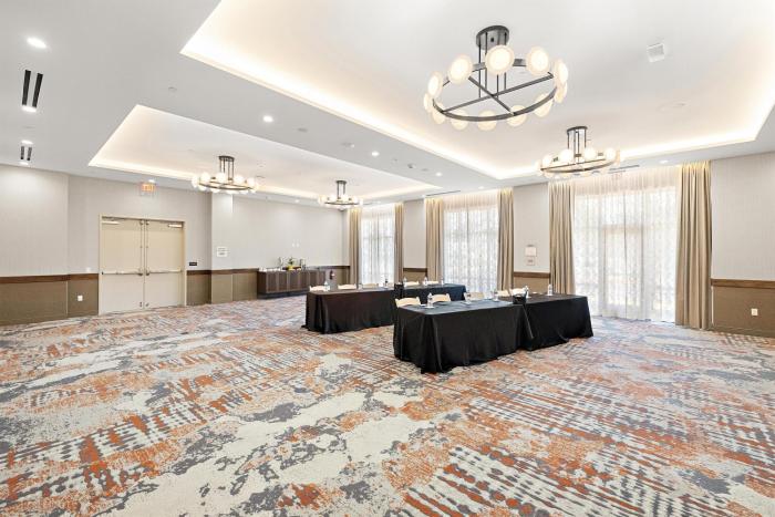 home2 suites by hilton ontario airport ca