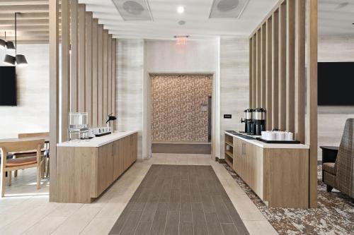 home2 suites by hilton ontario airport ca