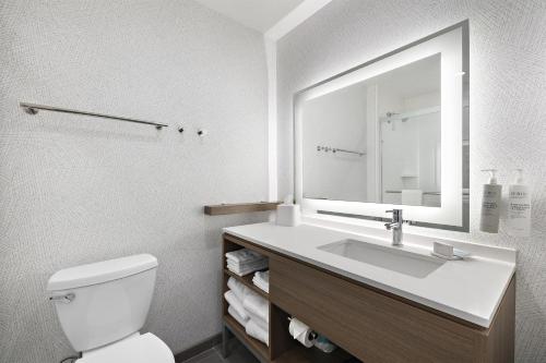 home2 suites by hilton ontario airport ca