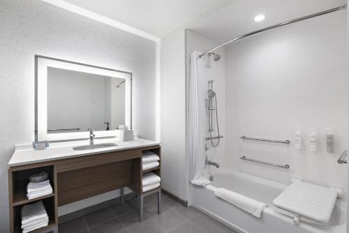 home2 suites by hilton ontario airport ca