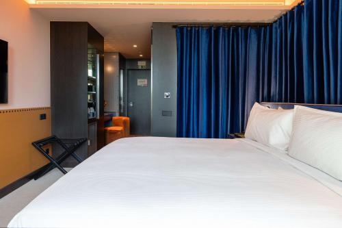 cenica porto hotel curio collection by hilton