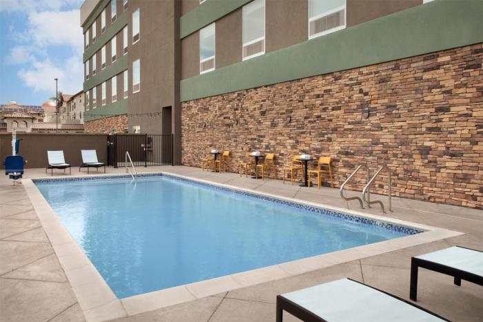 home2 suites goodyear phoenix west az