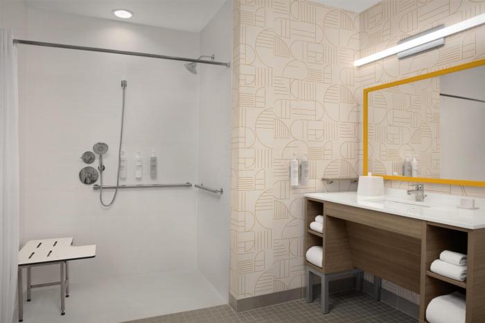 home2 suites goodyear phoenix west az