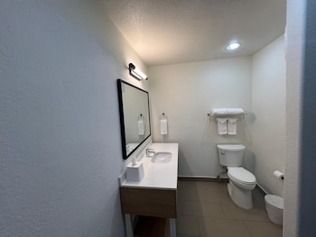 spark by hilton glendale phoenix north