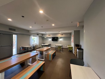 spark by hilton glendale phoenix north