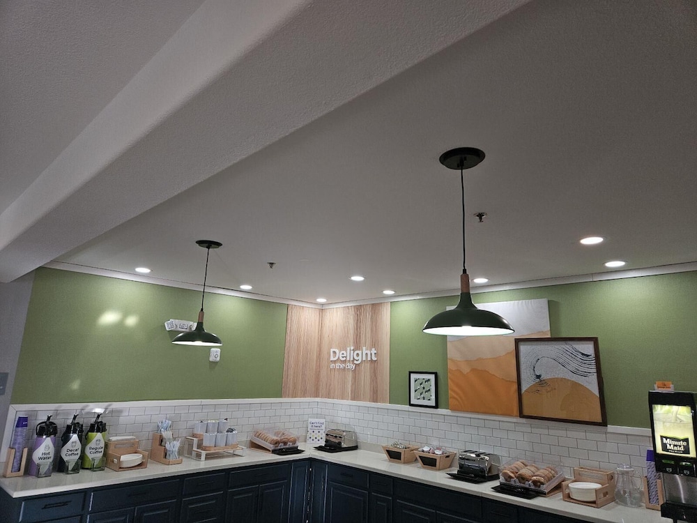 spark by hilton glendale phoenix north