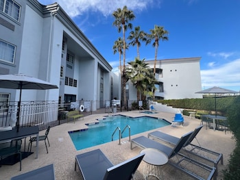 spark by hilton glendale phoenix north