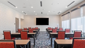 home2 suites by hilton pasco tri cities airport wa