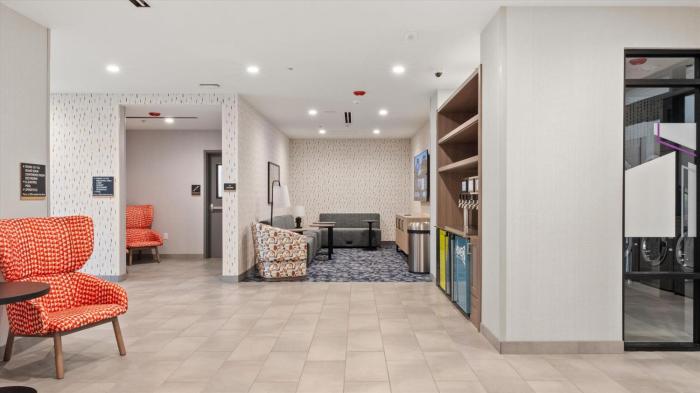 home2 suites by hilton pasco tri cities airport wa