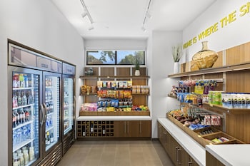 home2 suites by hilton riverside downtown