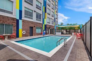 tru by hilton richmond northwest