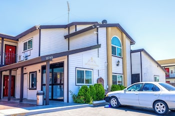 hotel avenida victorville i 15