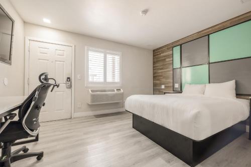 hotel avenida victorville i 15