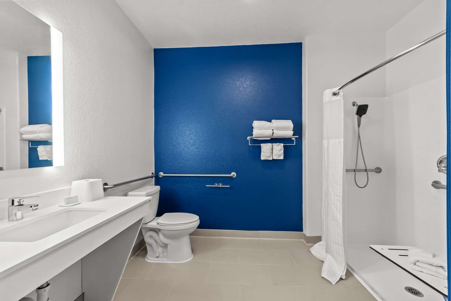 spark by hilton selma