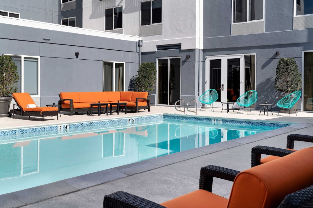 aloft mountain view