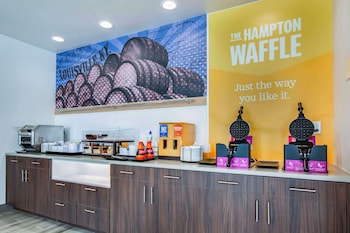 hampton inn and suites by hilton louisville east oxmoor