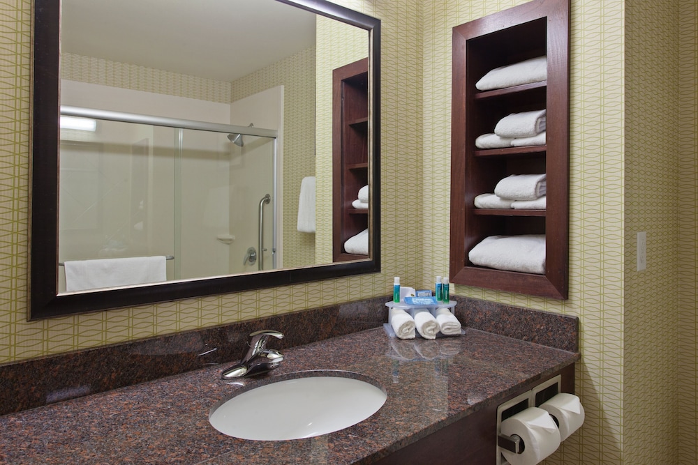 hilton garden inn tacoma downtown