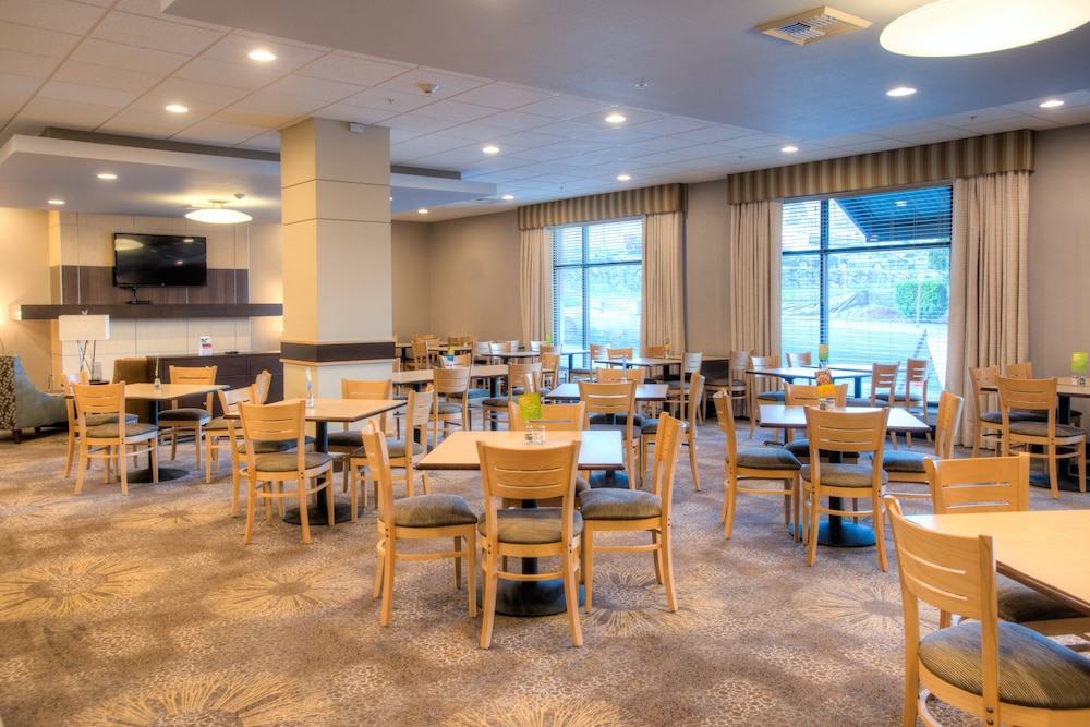 hilton garden inn tacoma downtown
