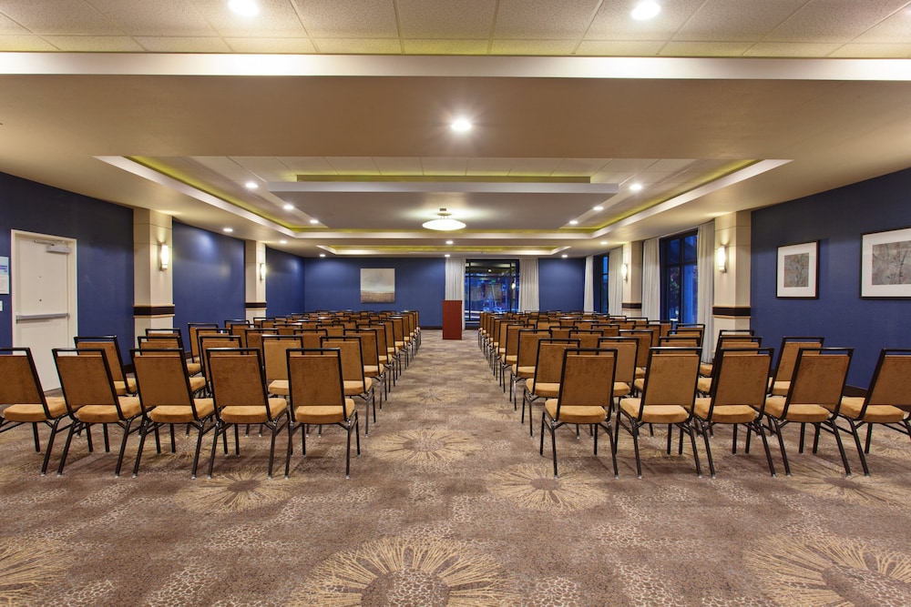 hilton garden inn tacoma downtown