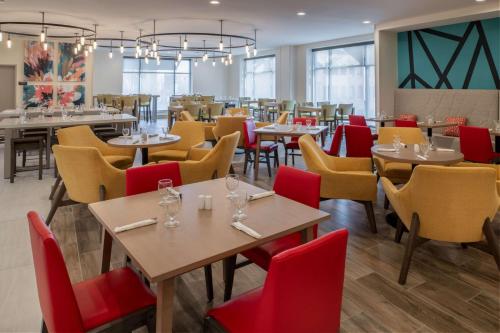 Hilton Garden Inn Tacoma Downtown,,3 star