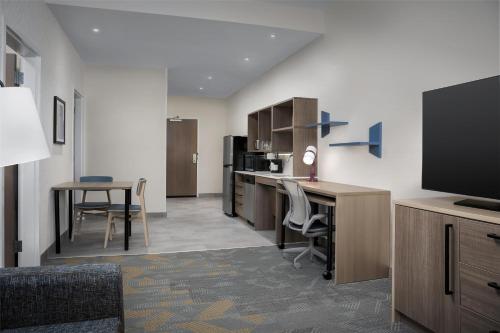 home2 suites by hilton tooele