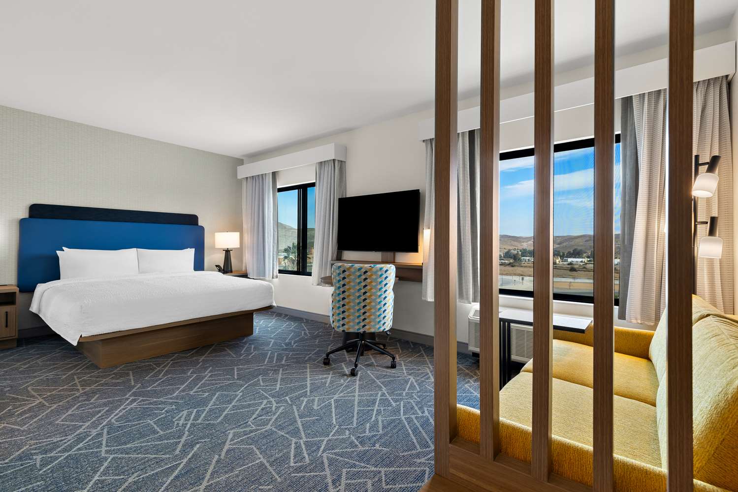 hampton inn and suites corona ca