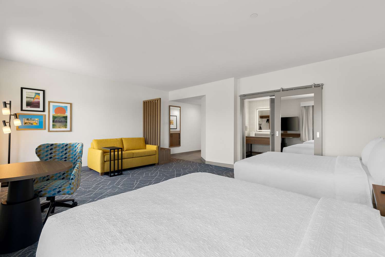 hampton inn and suites corona ca