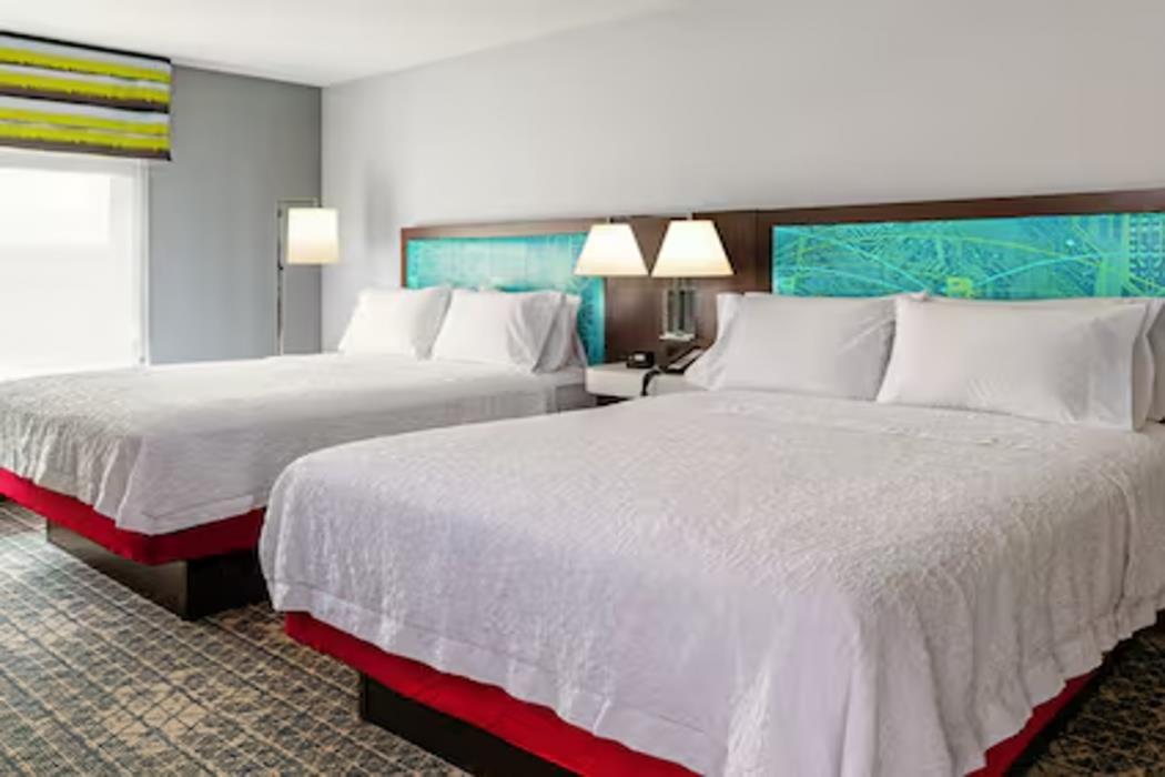 hampton inn and suites corona ca