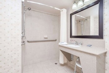 home2 suites by hilton st charles st louis