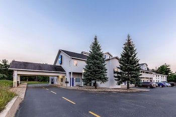 Rodeway Inn,Near West Michigan Fairgrounds,2 star