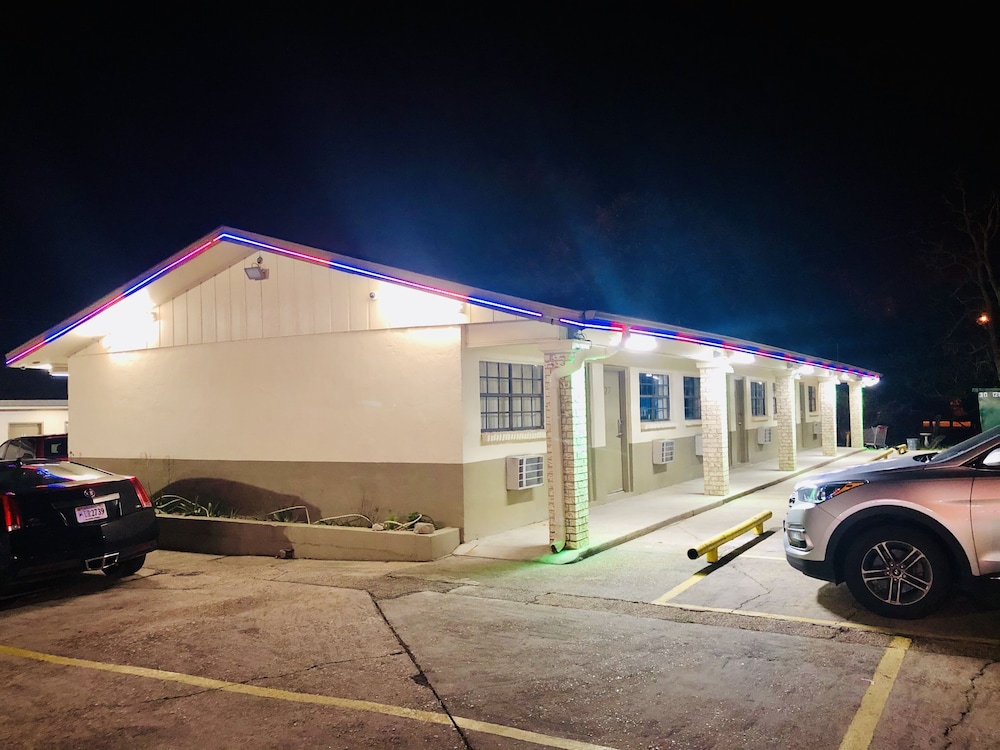 magnolia motel donaldsonville st james
