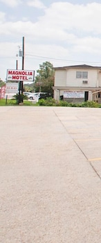 magnolia motel donaldsonville st james