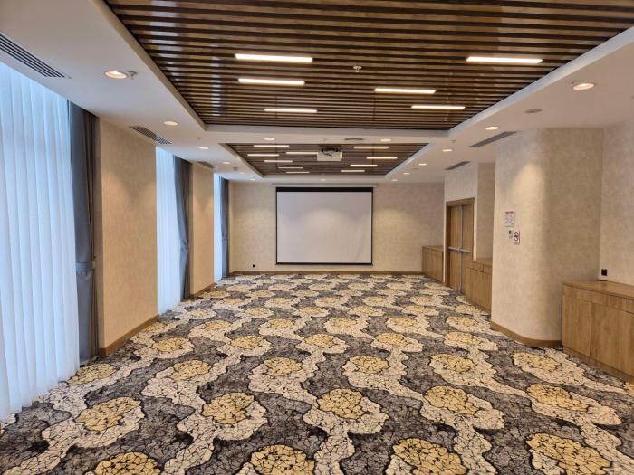 hilton garden inn termez airitom