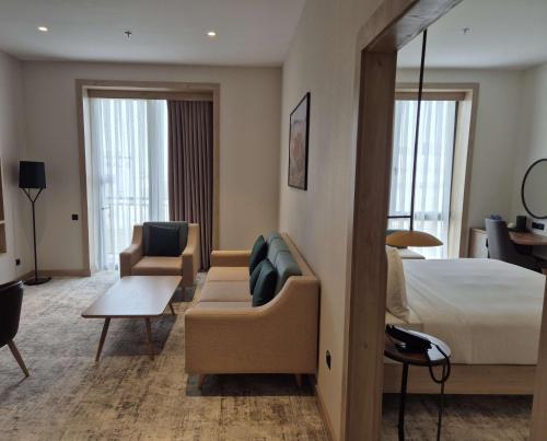 hilton garden inn termez airitom