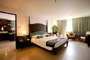 the cha am methavalai hotel