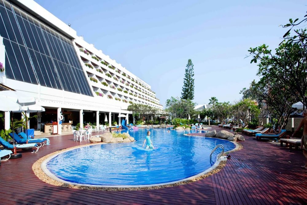 the cha am methavalai hotel