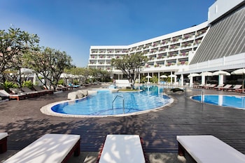 the cha am methavalai hotel