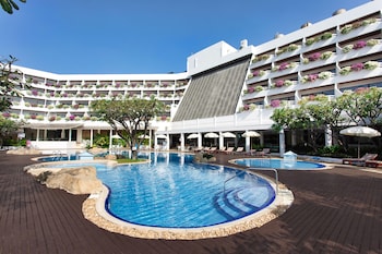 the cha am methavalai hotel