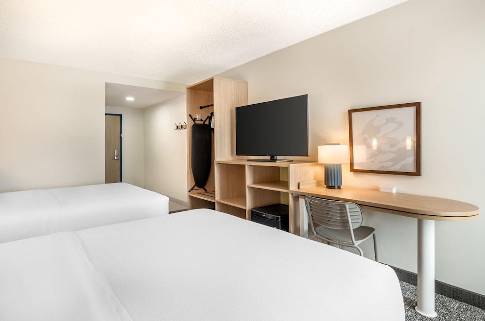 spark by hilton knoxville north i 75