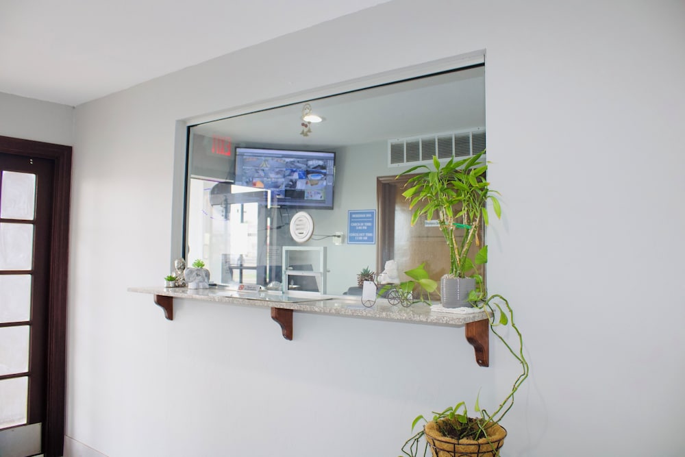 meridian inn oklahoma city airport