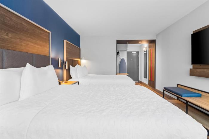 tru by hilton valparaiso in